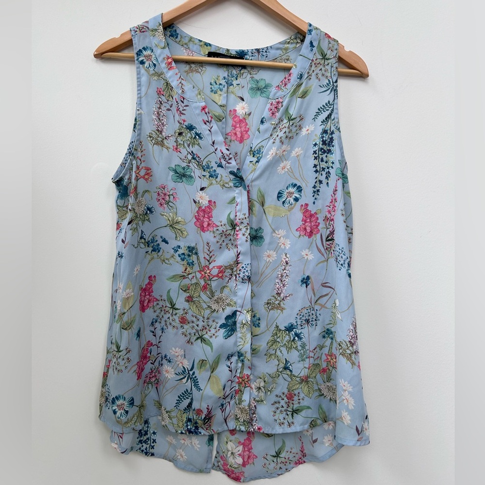 Sanctuary blue floral lightweight chiffon feel sleeveless top shirt  Size M